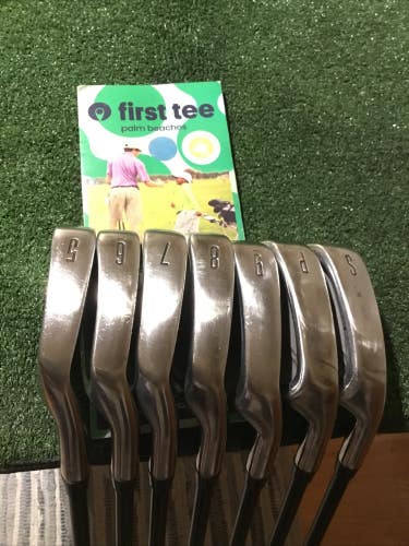 King Snake MR Overdue Irons Set 5-PW-SW Stiff Fiber-X CGH24 Graphite -1/2
