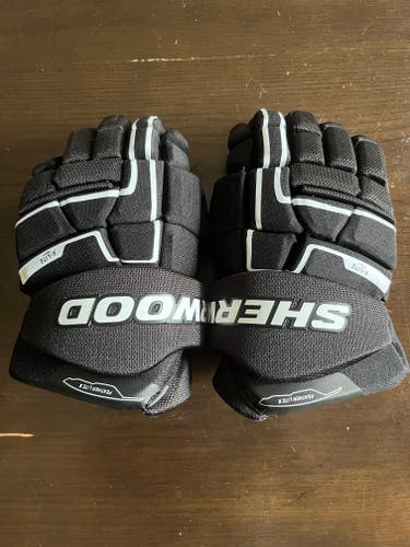 Sher-Wood Code Encrypt 1 Gloves 12" (Used)