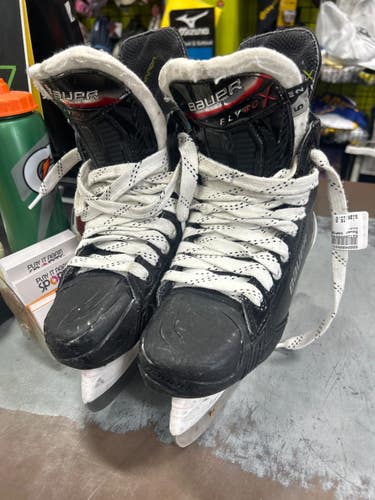 Used Bauer VAPOR FLY40 Intermediate Hockey Skate Intermediate 5.0 11337-S000490593