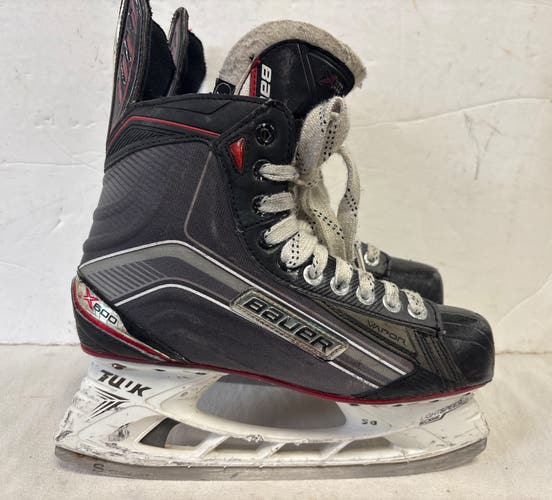 Black Bauer Vapor X600 Hockey Skates Regular Width 7.5 (Used)