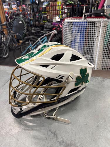 Used Cascade S Lacrosse Helmet White One Size 11337-S000489429