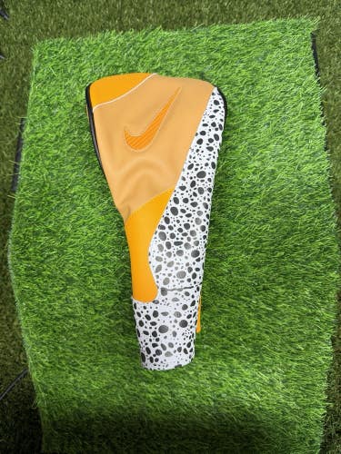 Nike Icon Driver HeadCover Orange/white