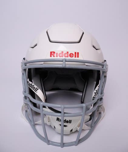 Riddell Speedflex Youth Football Helmet White, Size Small NEW Read INV#53