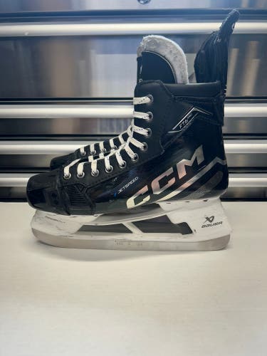 CCM FT6 Pro Hockey Skates Size 9 1/4 Regular Width 288mm (Used) ADAM ERNE Pro Stock