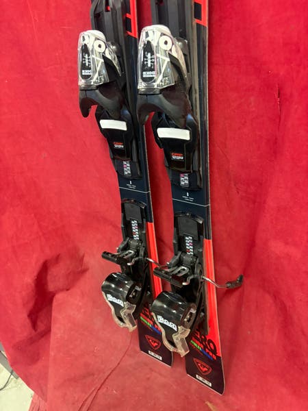 Skis: Rossignol Hero Junior Pro Multi-Event skis, 110cm. Bindings