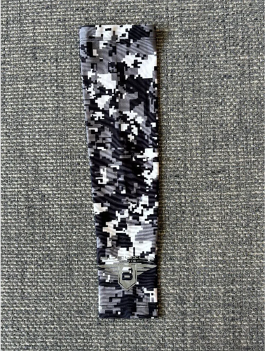 Bucwild Sports Camo Compression Arm Sleeve | ALL Sports | Sz YL 8-9" Bicep