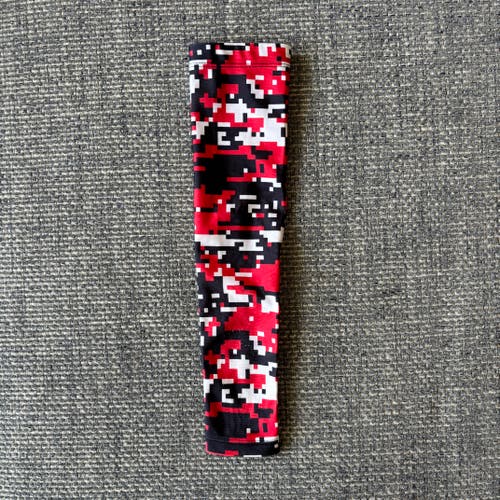 Bucwild Sports Red Camo Compression Arm Sleeve | ALL Sports | Sz YM 7-8" Bicep
