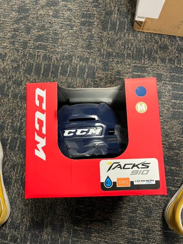 NAVY Medium CCM Tacks 910 Helmet (New)
