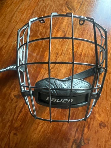 Large Bauer True Vision Full Cage (Used)