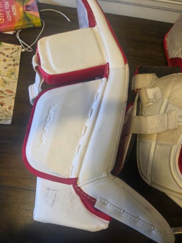 30" Bauer Vapor X5 Pro Goalie Leg Pads (Used)