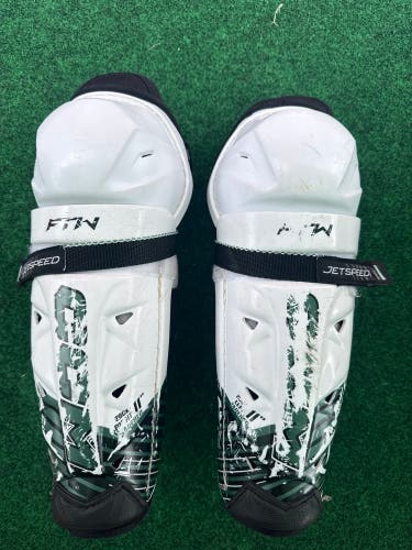 Junior CCM JetSpeed FTW Shin Pads 11" (Used)