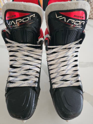 Bauer Vapor 3X Pro Hockey Skates Regular Width 7.5 (Used)