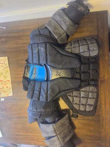 Small Bauer Elite Goalie Chest Protector (Used)