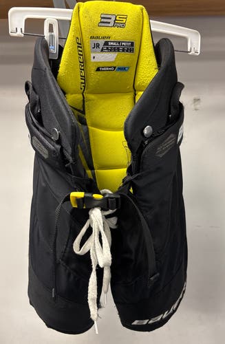 Junior Small Bauer Supreme 3S Pro Hockey Pants (Used)