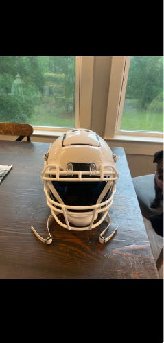 White Adult Large Schutt F7 VTD Helmet (New)