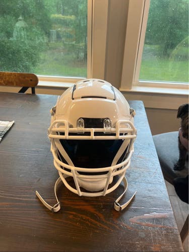 White Adult Large Schutt F7 VTD Helmet (New)