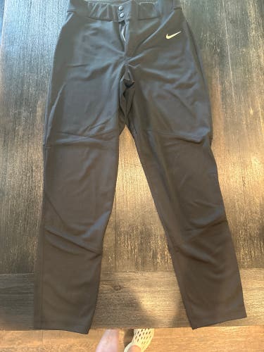 Black Men's Medium Adult Nike Game Pants (Used)