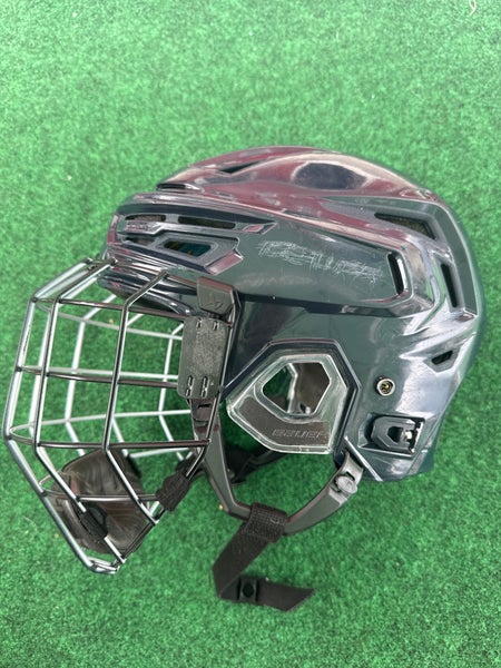 Blue Medium Bauer Re-Akt 150 Helmet (Used)