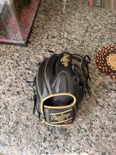 2018 Rawlings Heart of the Hide RH Infield Baseball Glove 11.5" (New)