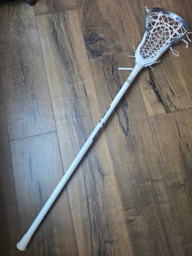 STX ARIA PRO Stick (Used) w/ Flex Mesh Pocket - (not used in practice or games)