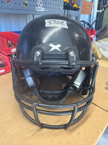 USED XENITH X2E+ YOUTH FOOTBALL HELMET - MEDIUM - BLACK