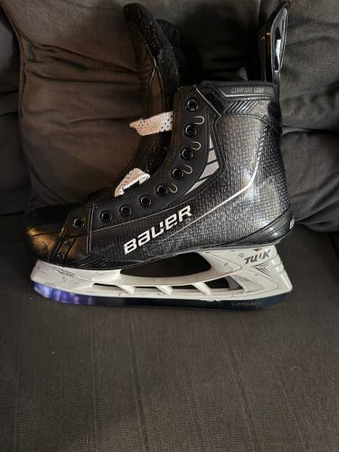 Black/Gray 2021 Bauer Vapor Hyperlite Hockey Skates Wide Width Pro Stock 8.5 (Used)
