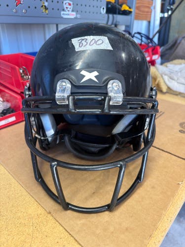 USED XENITH X2E+ YOUTH FOOTBALL HELMET - LARGE - BLACK