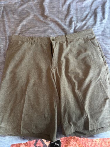 Gray Size 38 Men's Adidas Shorts (Used)