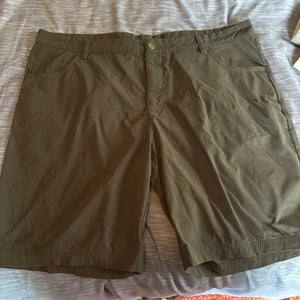 Gray Size 38 Men's Adidas Shorts (Used)