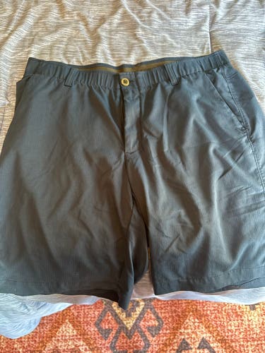 Blue Size 38 Men's Under Armour Shorts (Used)
