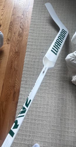 Senior Warrior Ritual V2 Pro+ White/Green Regular Goalie Stick 26" Paddle (New)