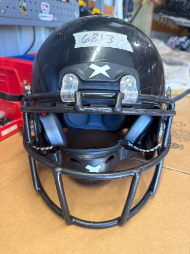 USED XENITH X2E+ YOUTH FOOTBALL HELMET - LARGE - BLACK
