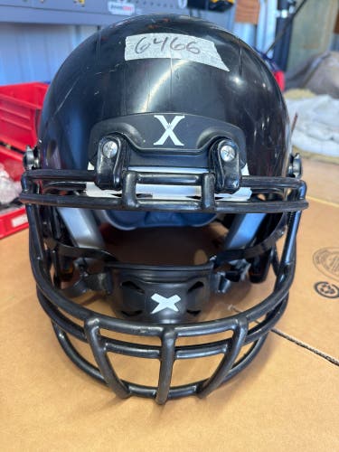 USED XENITH X2E+ YOUTH FOOTBALL HELMET - LARGE  - BLACK