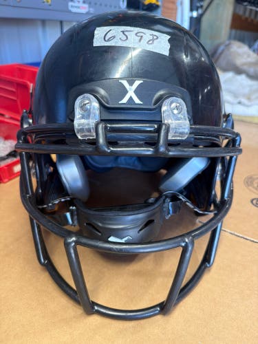 USED XENITH X2E+ YOUTH FOOTBALL HELMET - LARGE  - BLACK