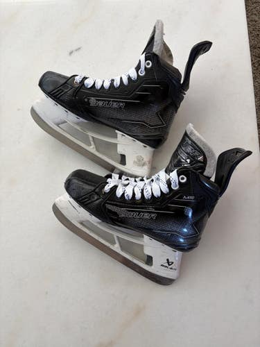 Black Bauer Supreme M50 Pro Hockey Skates Size 6.5 Fit 2 (Used)