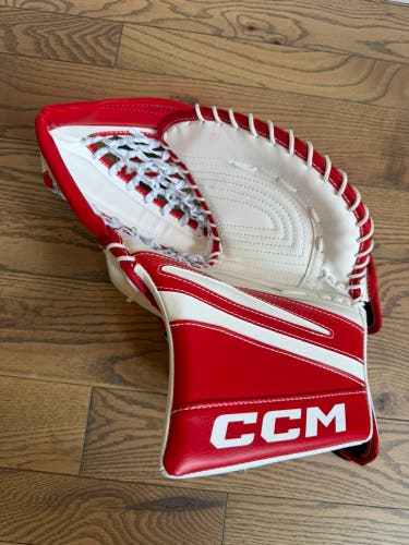 2025 CCM Extreme Flex 7.5 Regular (New)