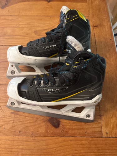 2016 CCM Tacks 6092 Hockey Goalie Skates Size 3 (Used)