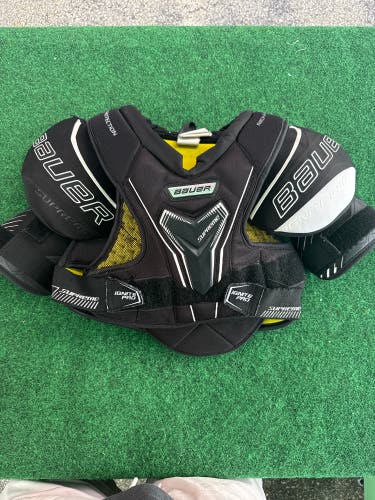 Bauer Supreme Ignite Pro Shoulder Pads (Used) | Senior Small