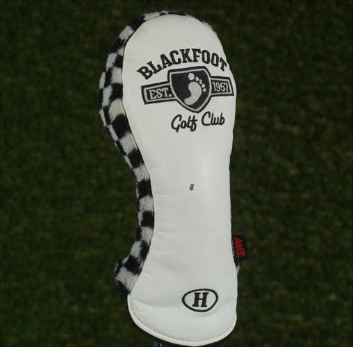 AM&E Blackfoot Golf Club Hybrid Headcover White / Black Fluffy Checkerboard