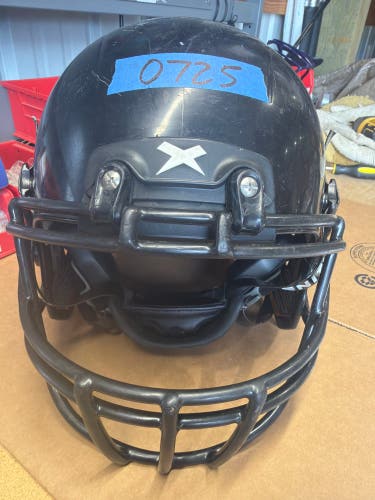 USED XENITH X2E+ YOUTH FOOTBALL HELMET - LARGE - BLACK