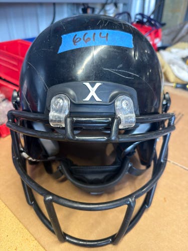 USED XENITH X2E+ YOUTH FOOTBALL HELMET - LARGE - BLACK
