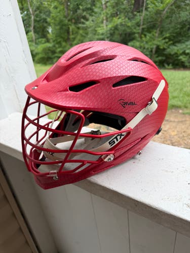 Red Carbon STX Rival Helmet (Used)