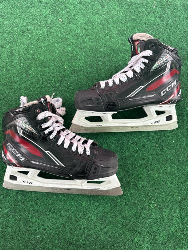 Senior CCM Extreme Flex E6.9 Hockey Goalie Skates (Regular) Size 7.5 (Used)