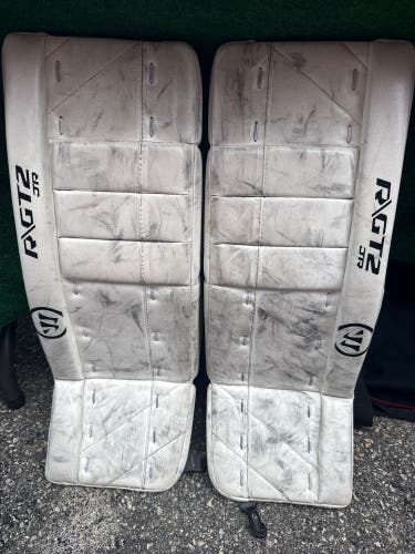 White Youth Warrior Ritual GT2 Goalie Leg Pads (Used) | 24" +1”