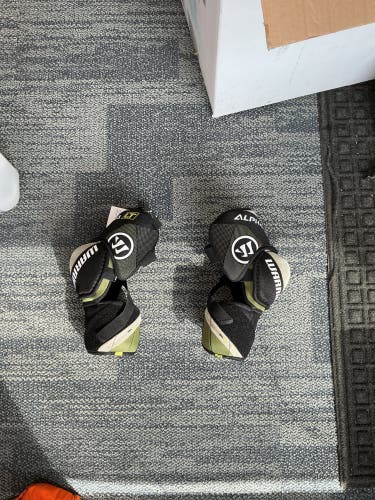 Junior Large Warrior Alpha LT Elbow Pads (New)