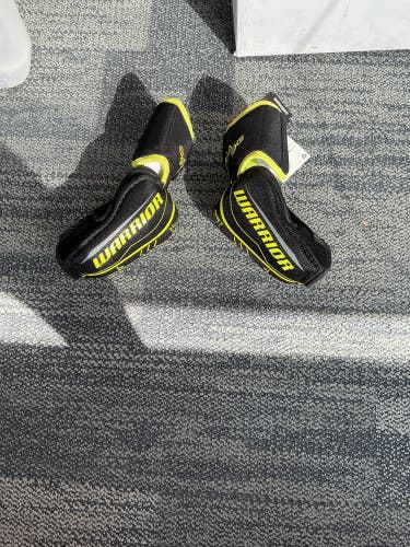 Junior Large Warrior Alpha QX3 Elbow Pads (New)