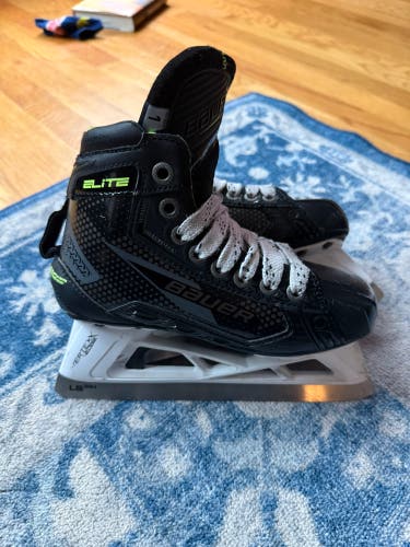 2024 Bauer Elite Hockey Goalie Skates Regular Width Size 1 (Used)