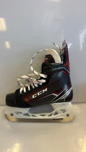 CCM JetSpeed FT380 Hockey Skates Regular Width Size 4 (New)