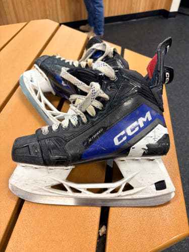 Used CCM JetSpeed Hockey Skates Regular Width 7