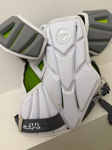 Medium Adult Maverik Shoulder Pads (Used)